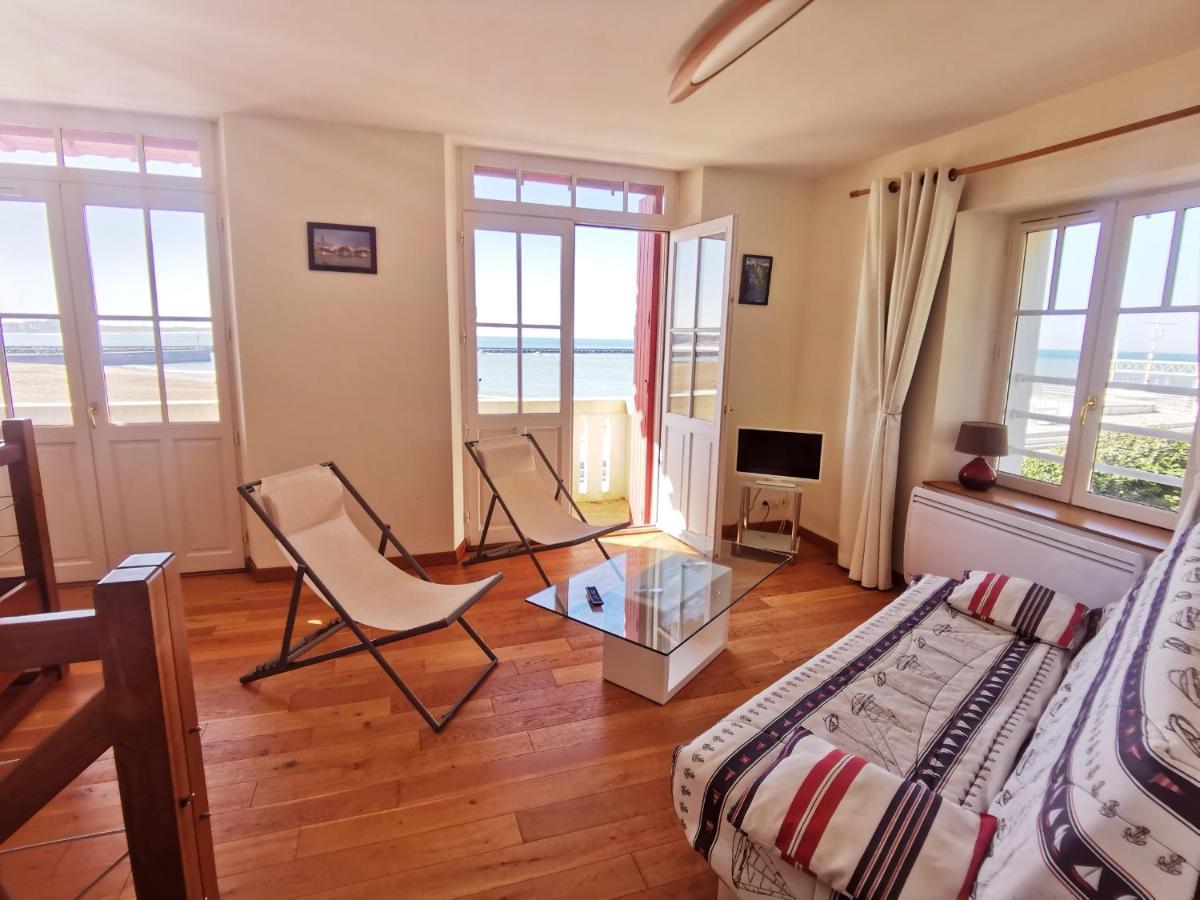 Appartements La Felicite Сен-Жиль-Круа-де-Ві Екстер'єр фото